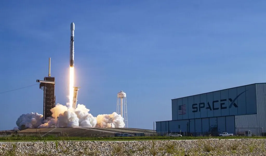 SpaceX Launches Falcon 9's 54 Starlink Satellites To Orbit