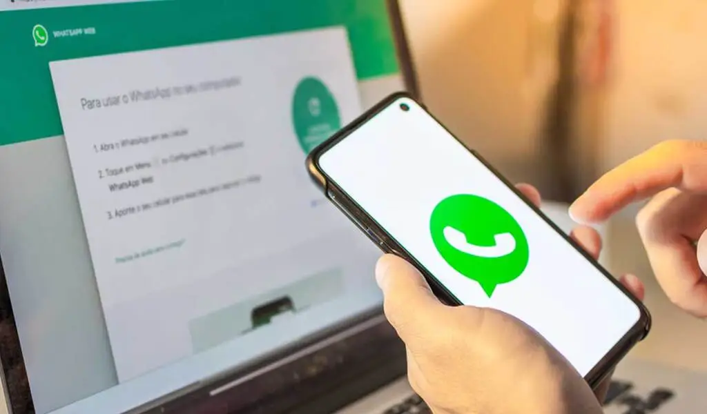 Users Of WhatsApp Desktop Can Now Access Status From Chat List