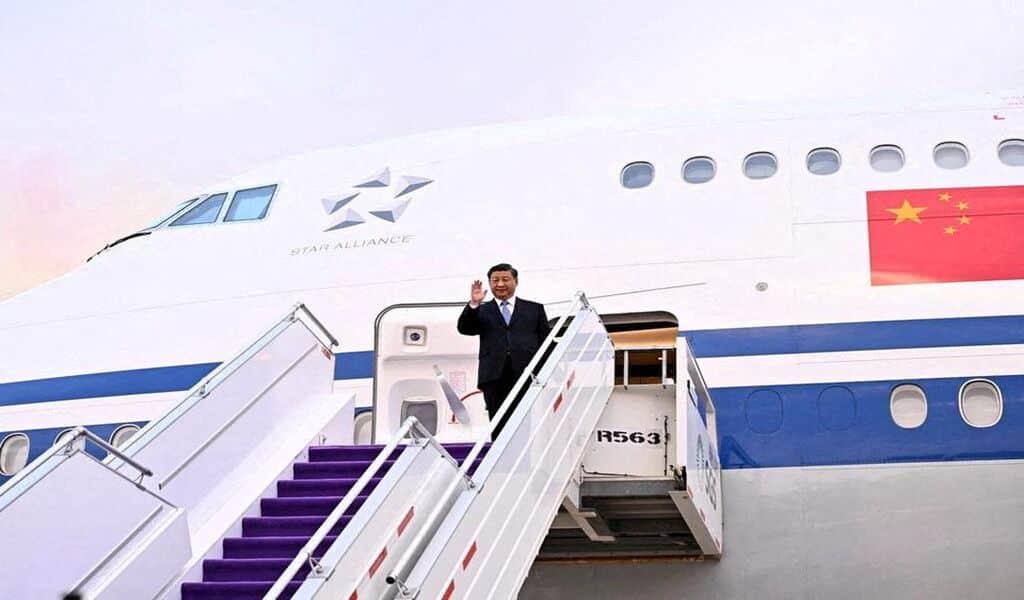 Xi's Visit Deepens Saudi-China Ties With Huawei Contract