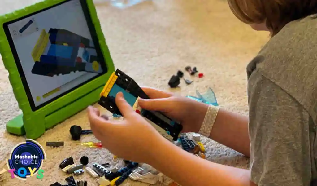 LEGO Brick With Screen And RP2040