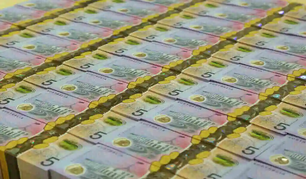 Australian Dollar Holds Firm Despite Robust Data