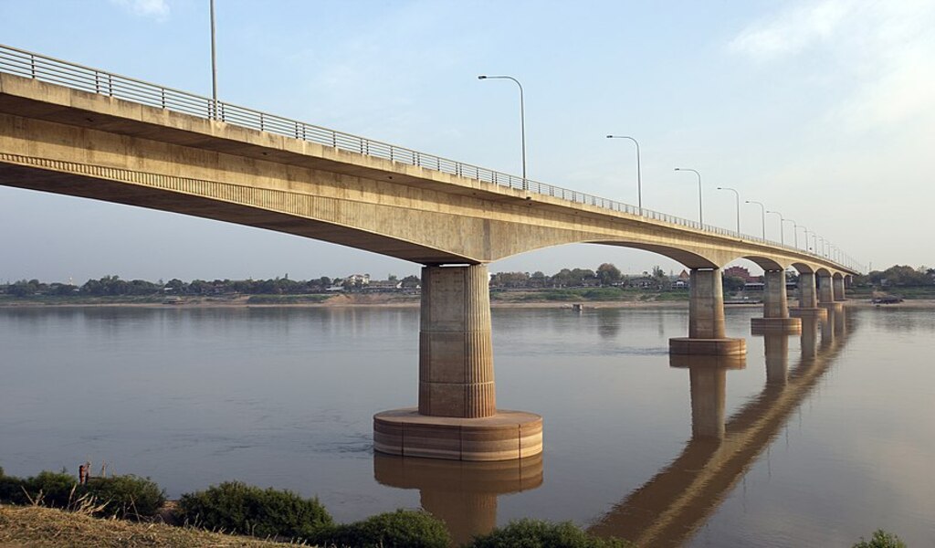 1Thai Lao Friendship Bridge 1