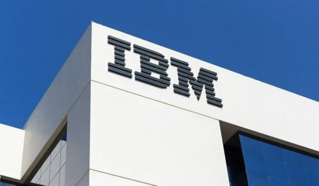 IBM Cuts 3,900 Jobs, Misses Cash Goal