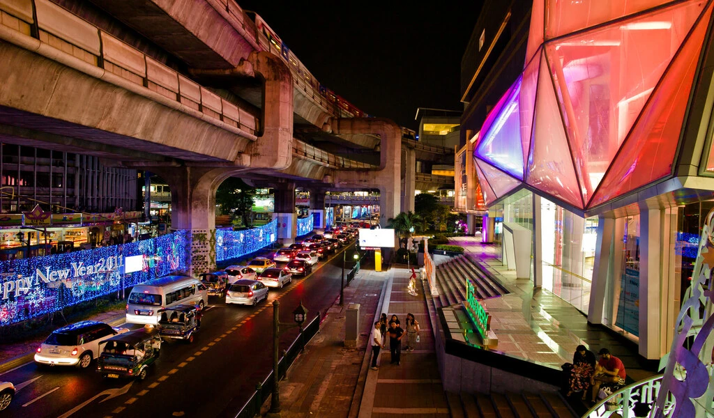 Bangkok Plans to Improve the City’s Streetlights