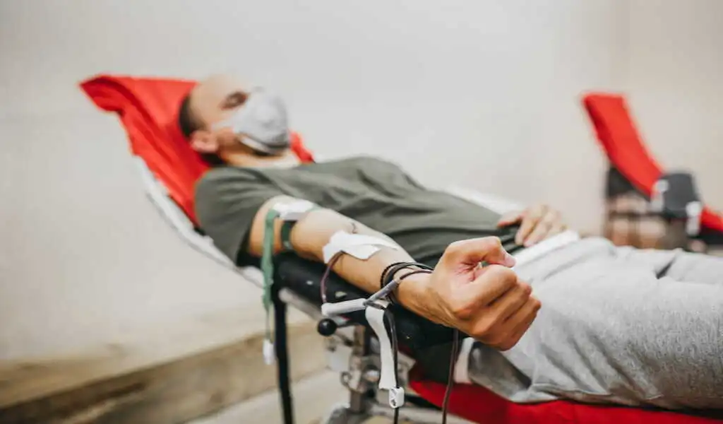 FDA Makes it Easier For Gay Men to Donate Blood