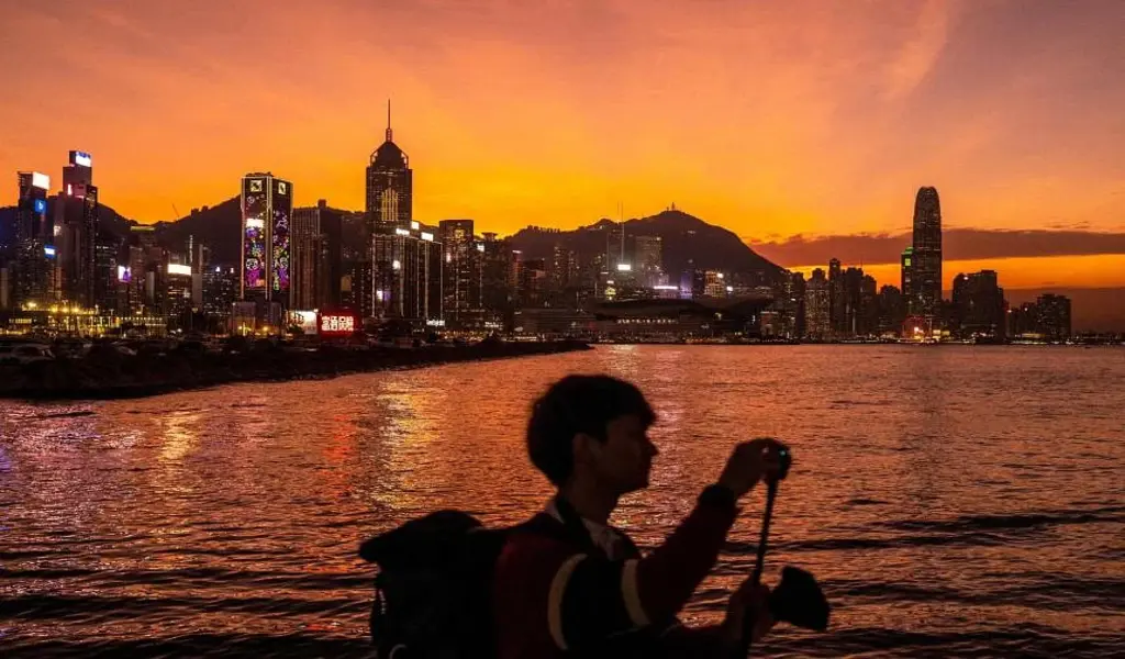 Hong Kong Plans To Resume Cross-Border Travel With Mainland China On January 8