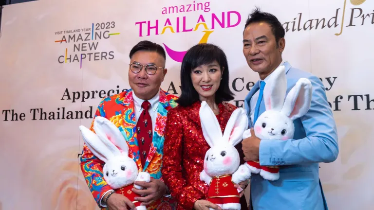 Hong Kong celebrities presented with prestigious Thailand awards 6
