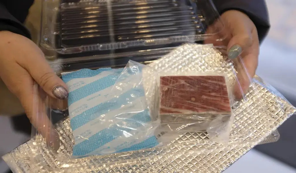 Japan Firm Installs Whale Meat V