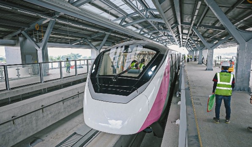 Pink Line Monorail Project Is 95 1