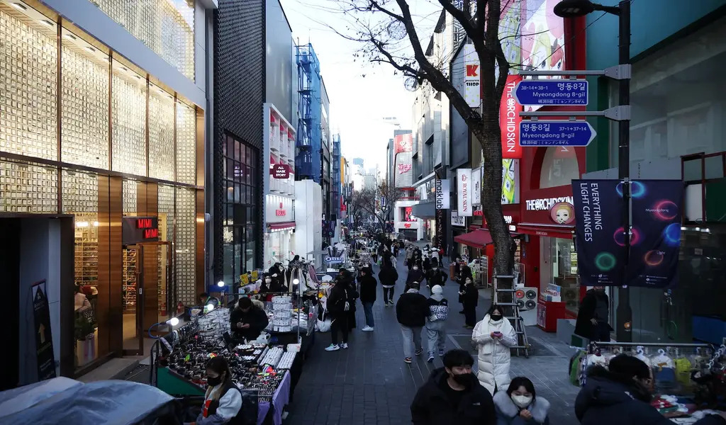 South Korea To Abolish Mask Mand 1