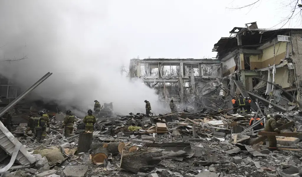 Ukraine Strike Kills 40 Russia 4