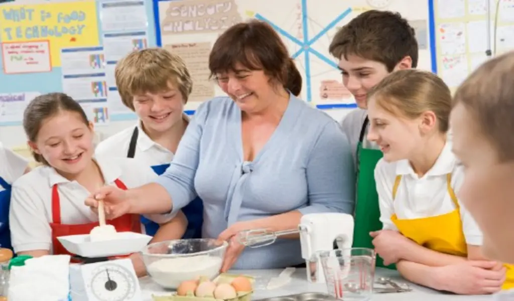 Why Cooking Should Be Taught In Schools