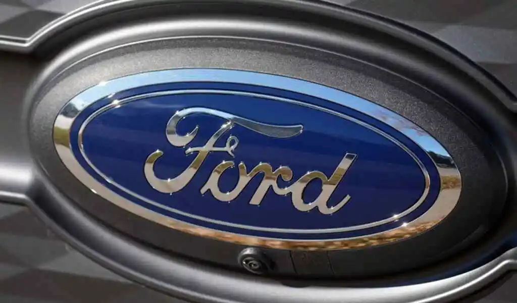 Ford Recalls Nearly 383,000 SUVs Due To a Problem With The Backup Camera