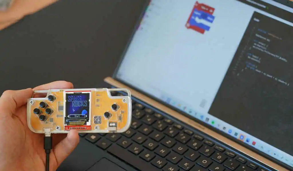 With This Game Console, Kids Can Learn Electronics And Coding While Playing