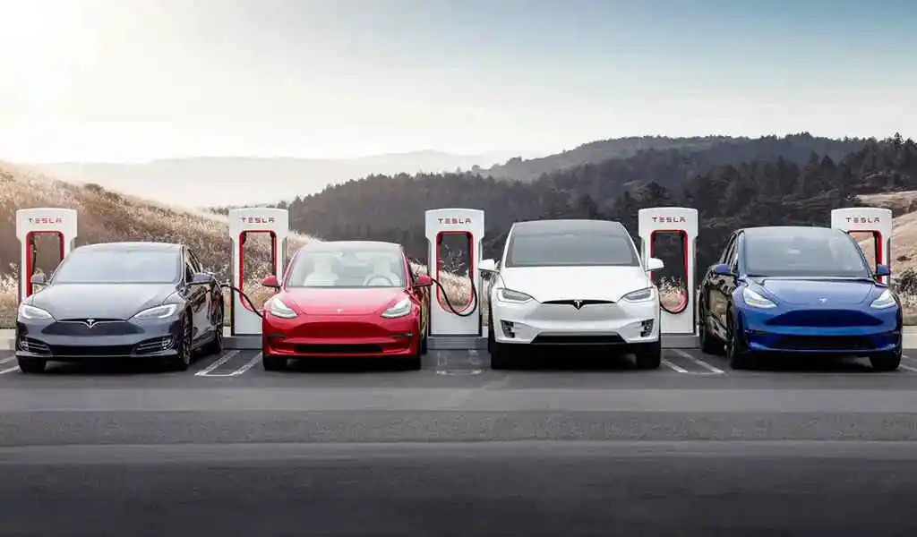 Tesla Wants Unlimited Free Supercharging Back