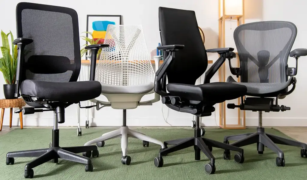A Few Advantages of High-Back Office Chairs