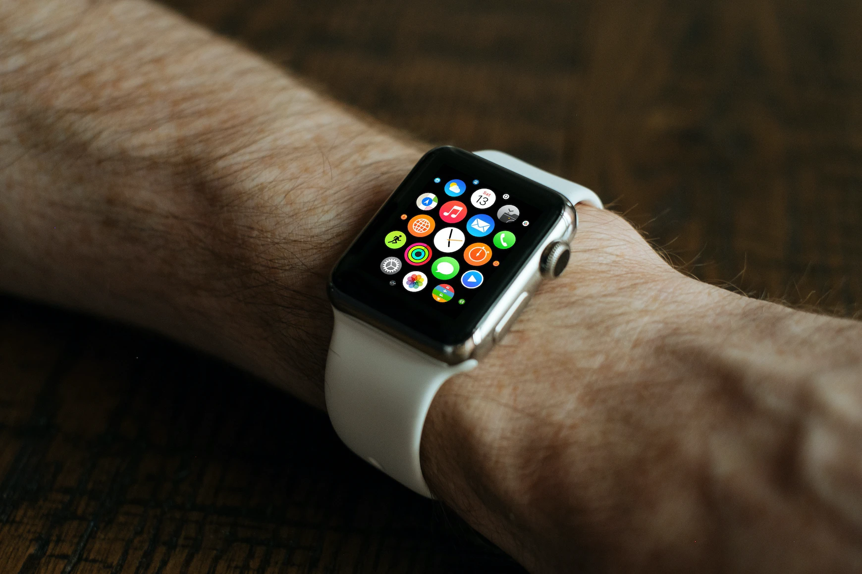 Apple's Newly-Filed Patent Approve That New Apple Watch Will Include A Camera