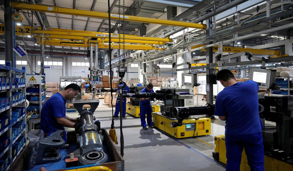 Factory activity in Asia contrac