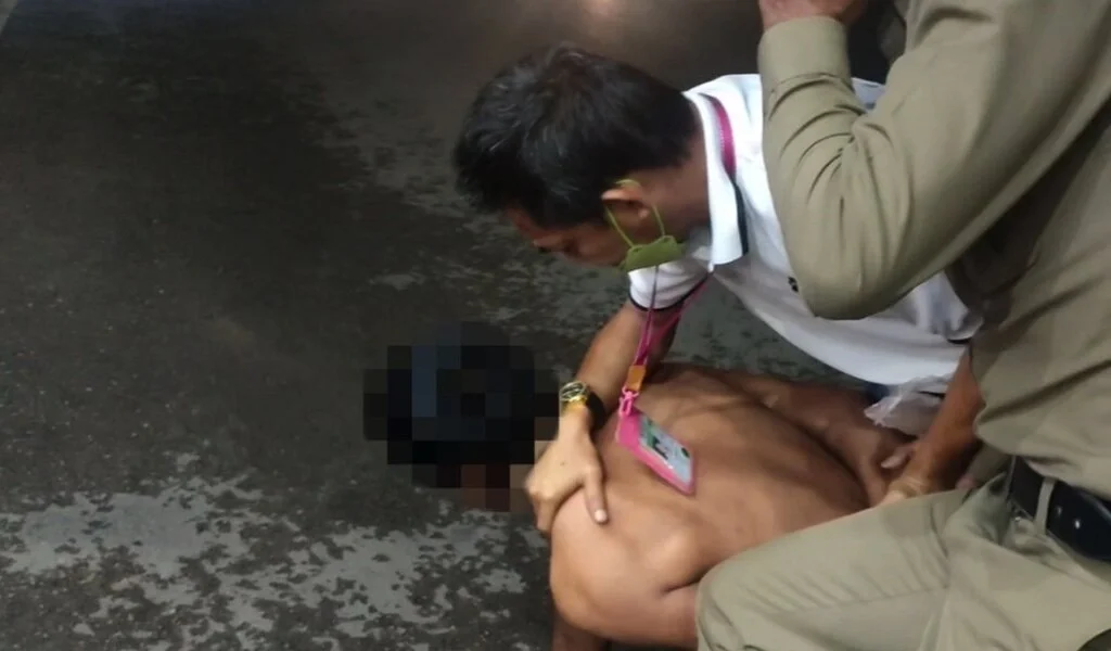 Naked Man Causes Chaos at a Convenience Store in Thailand