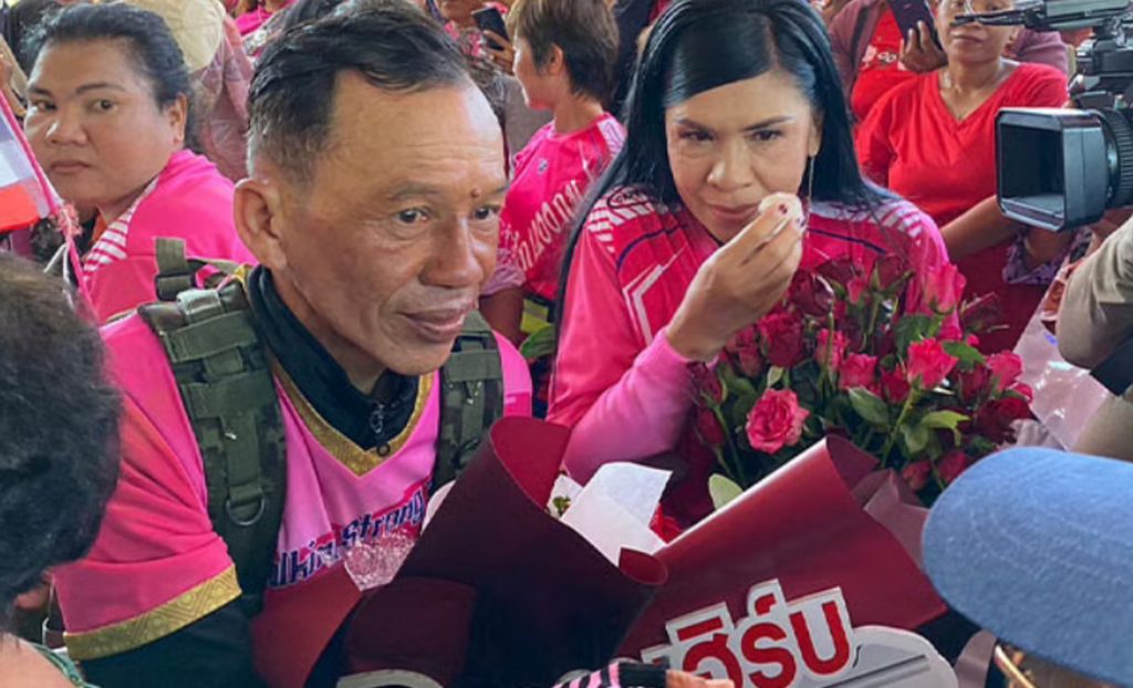 Farmer Walks 1200 Kilometers to Marry Sweetheart in Thailand