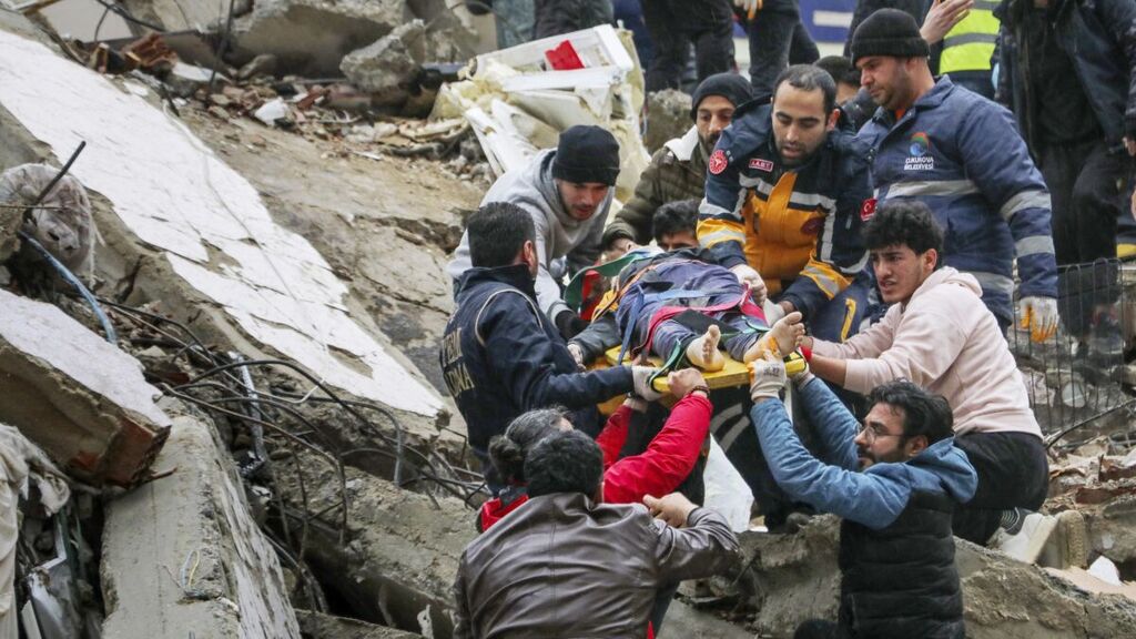 Earthquake Death Toll in Turkey and Syria Tops 5,000