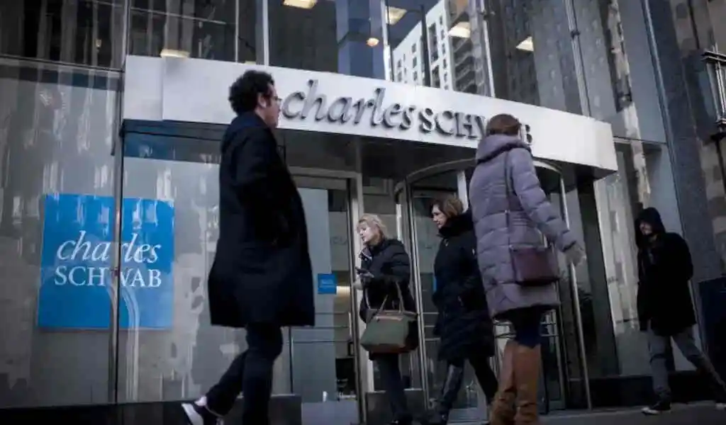 Shares Of Charles Schwab Fall 11%, But Rally As Firm Defends Finances