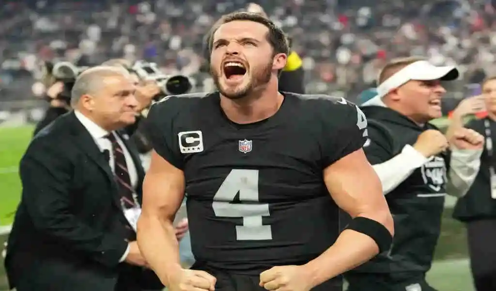 Saints To Sign Derek Carr, Ex-Raiders Quarterback