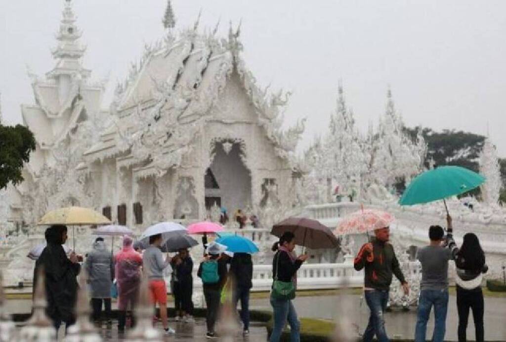 Rain Hits Northern Thailand Quelling PM2.5 Air Pollution