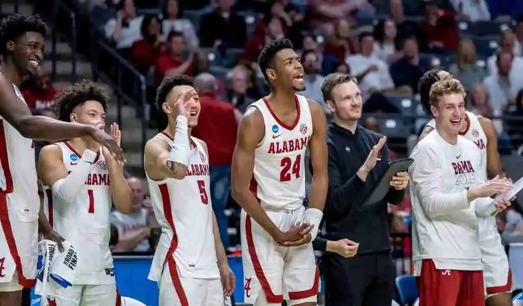 With No Drama, Alabama Defeats Maryland 73-51