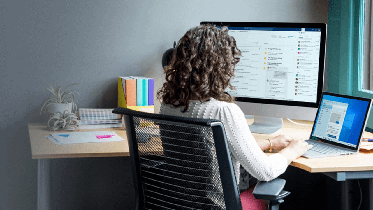 Corner Desk Organization Tips