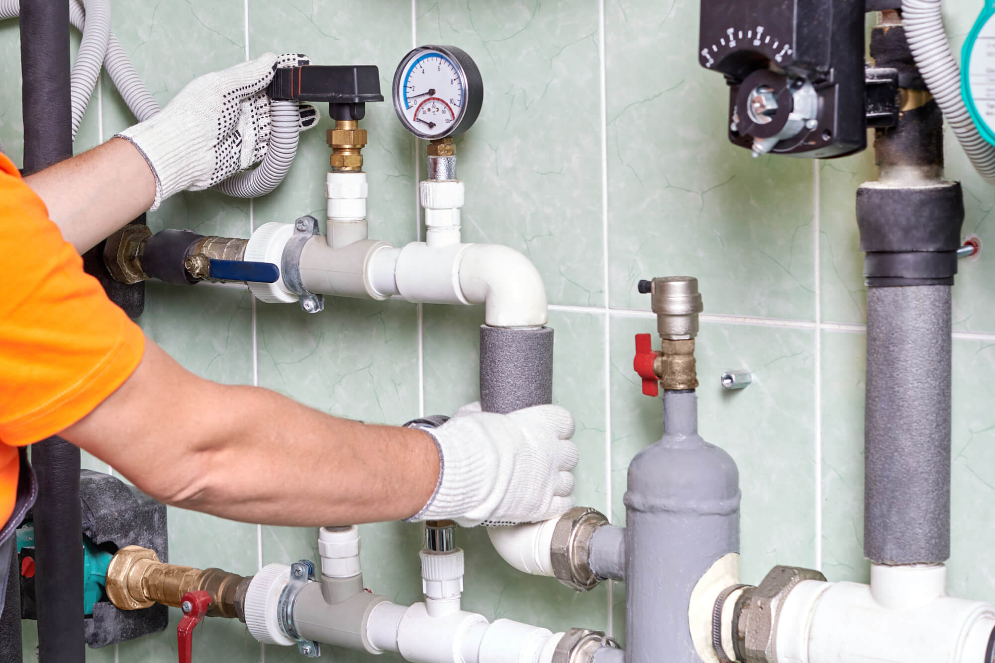Top 6 Tips For Selecting a Professional Plumbing and Heating Specialist