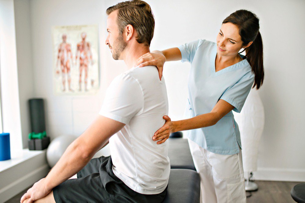 Common Signs You Need to See a Chiropractor