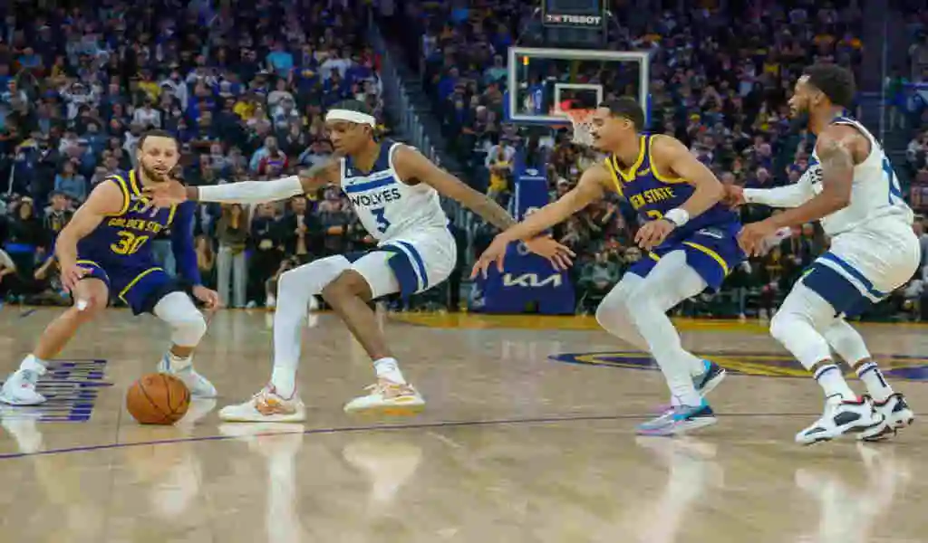 The Warriors Made Some Bad Offensive Decisions Against The Timberwolves