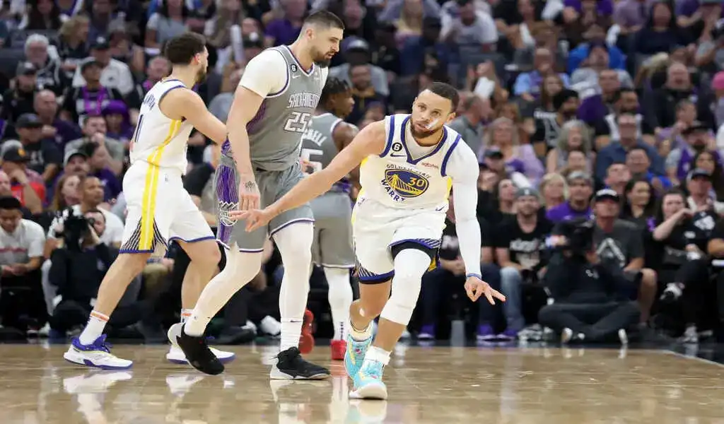 Warriors Take 3-2 Series Lead Over Kings After Winning Game 5 On The Road