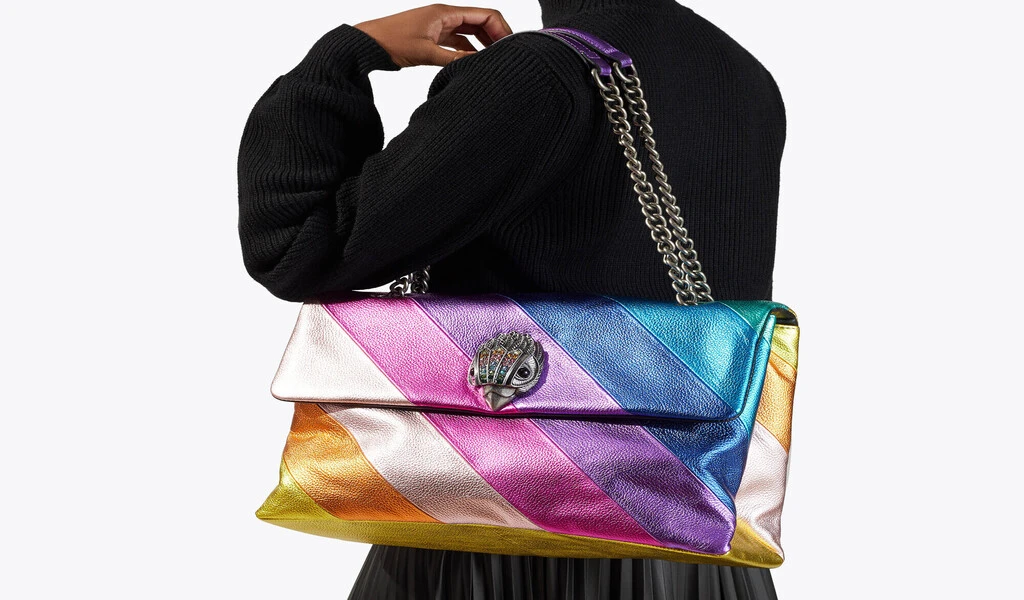 How to Use a Rainbow Purse to Make a Fashion Statement: the Best Advice for Style