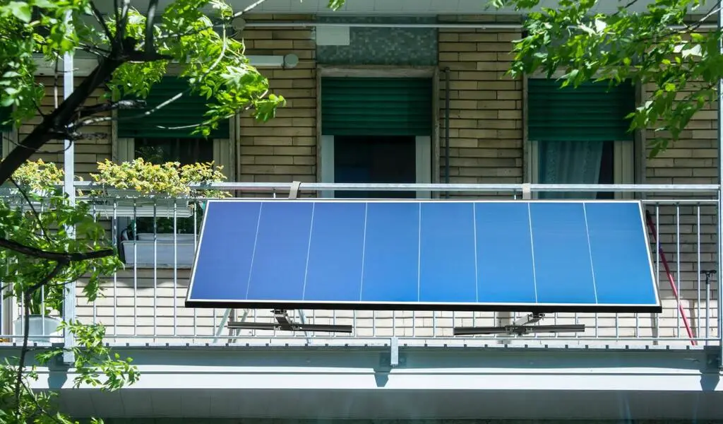 Sungold's Balcony Solar System: A Great Way to Generate Power at Home