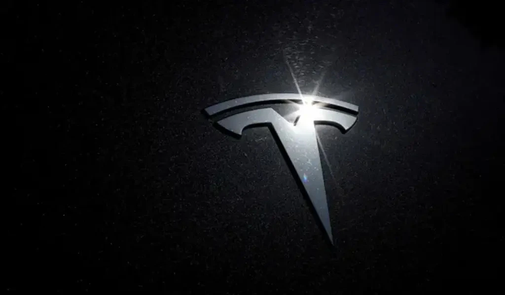 Thousands Of Tesla Safety Complaints Revealed By 'Massive' Tesla Leak