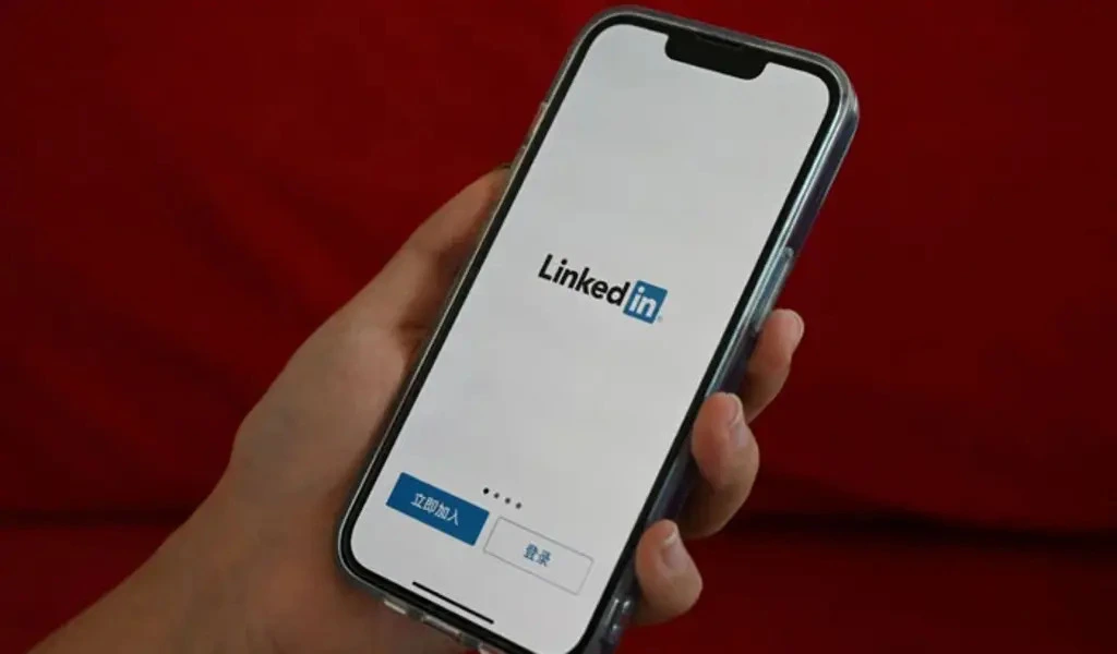 LinkedIn Joins Tech Giants In Layoff Drive, Cutting Over 700 Jobs