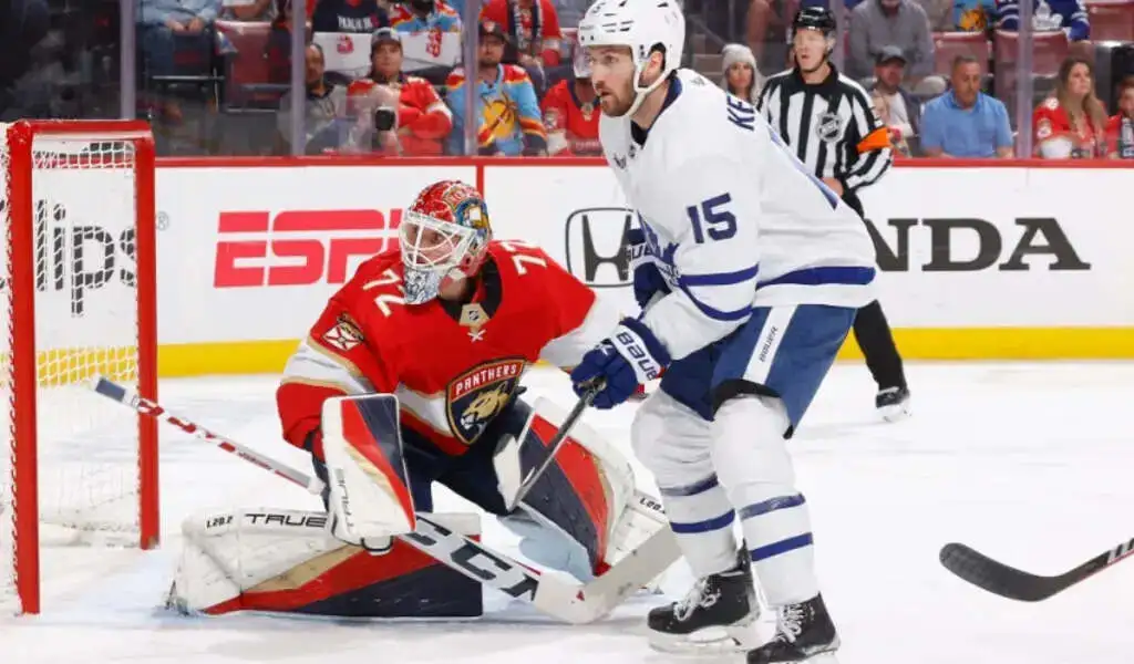 Toronto Maple Leafs Win 2-1 Over Florida Panthers In Game 4 To Avoid Elimination