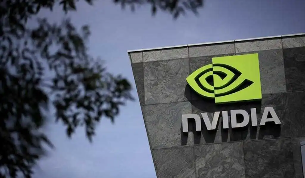 Nvidia Soars Towards $1 Trillion Market Cap on Strong Earnings and AI Leadership