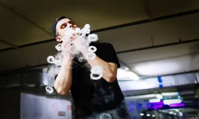 10 Vape Tricks to Master: Unleashing Impressive Clouds and Techniques