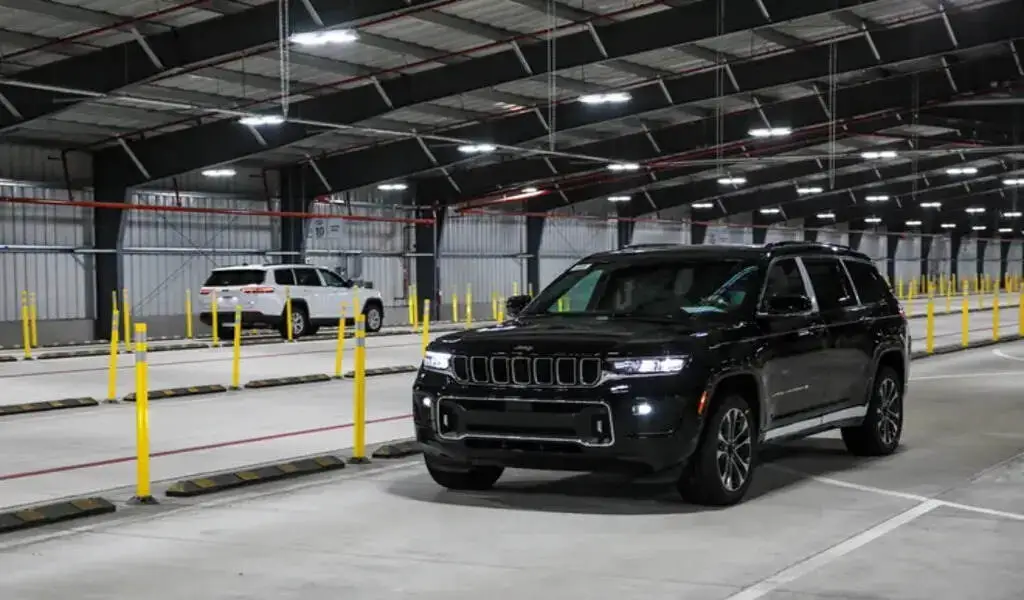 Jeep Grand Cherokees May Have Incorrectly Installed Springs, 331k SUVs Recalled