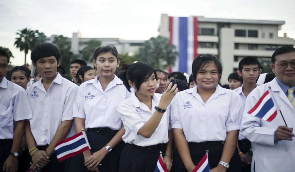 Bangkok Schools Allows Casual Clothes and Flexible Hairstyles for Students