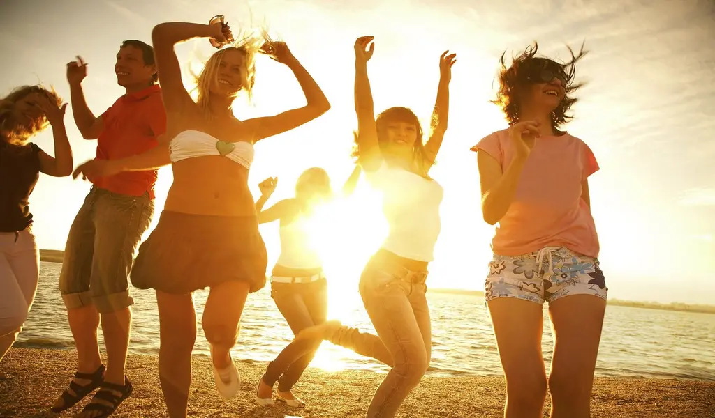 How To Prepare For A Cool Summer Beach Party