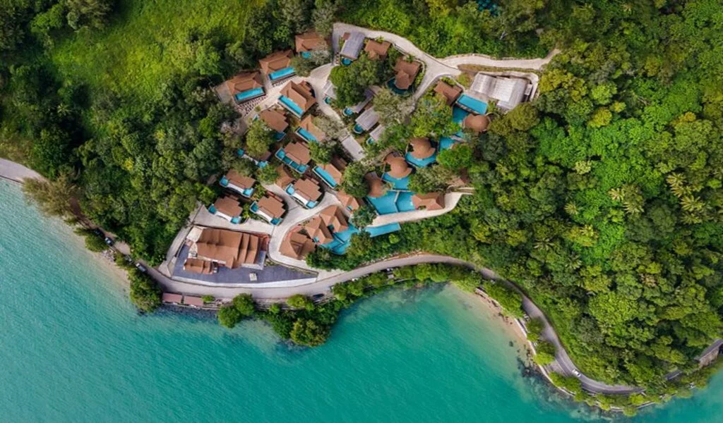 Sinae Hotel Phuket: A Luxurious Retreat Amidst Tropical Paradise