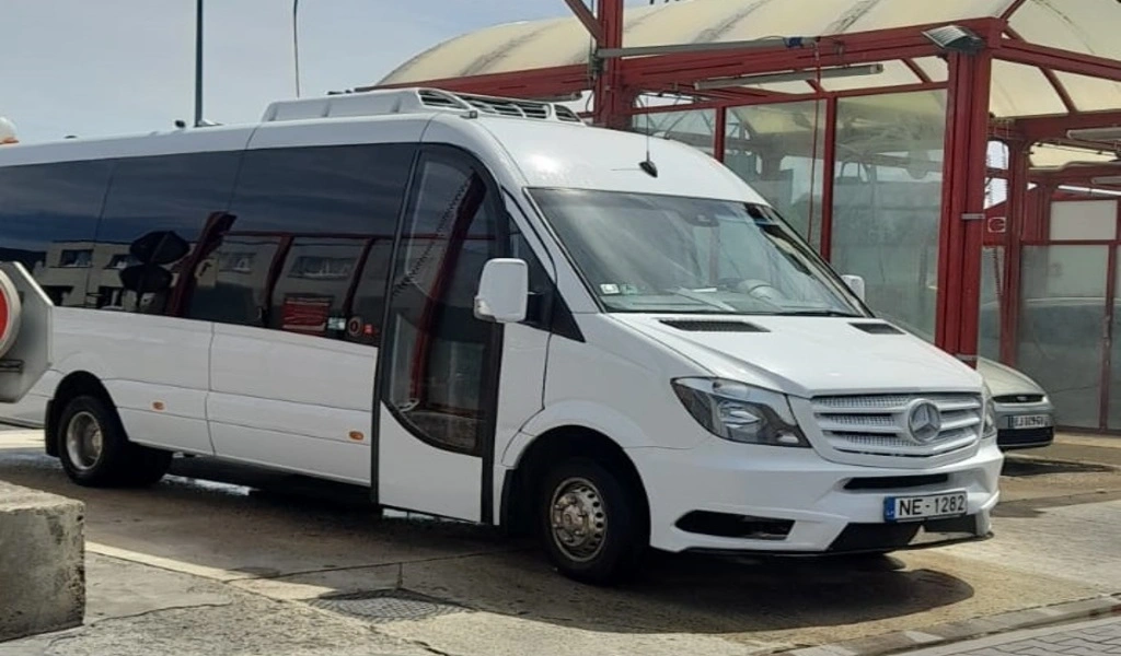 Why Rent A Private Minibus For Travel In Barcelona