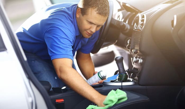 Top 5 Benefits of Using a Car Detailing Service to Clean Your Car Interior