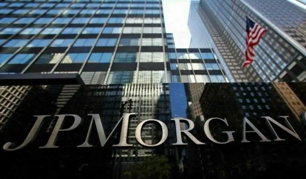 Wells Fargo And JPMorgan Prepare For Losses On Office Loans