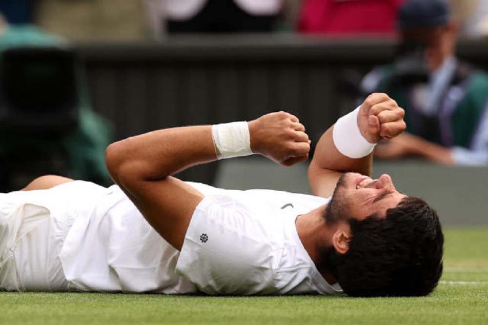 Alcaraz Defeats Novak in Epic Wimbledon Showdown