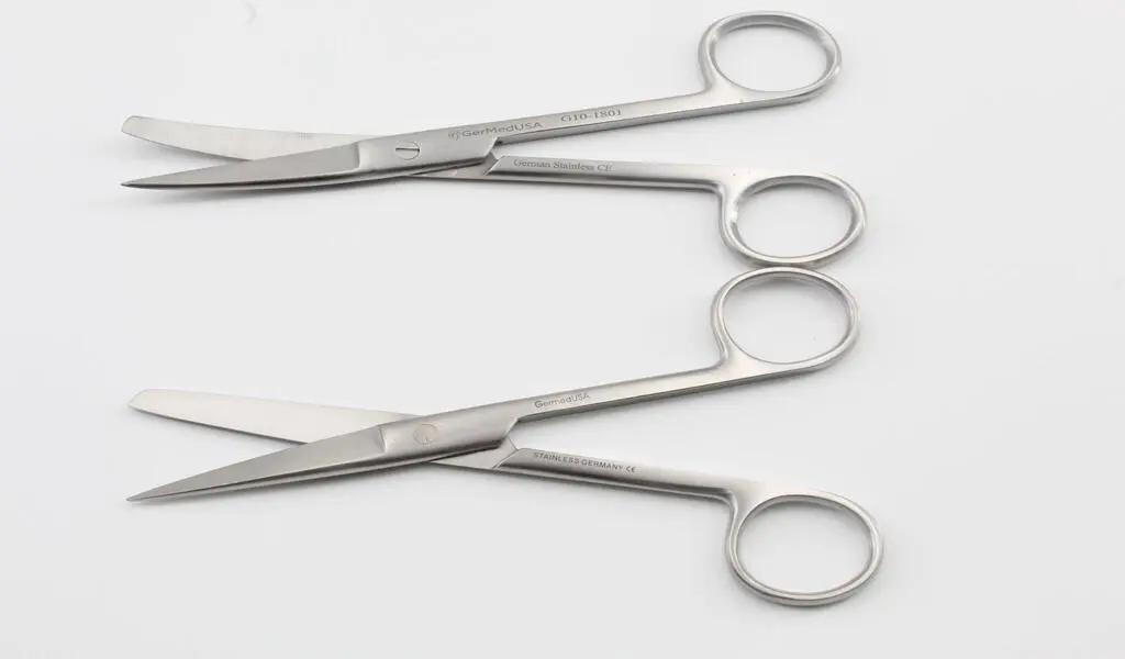 Operating Scissors: Inclusive Guide and Tips For every Medical Professional Should Know